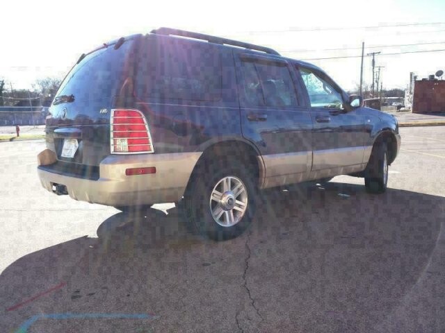 2005 Mercury Mountaineer in Madison, TN 37115 - 1585968 4