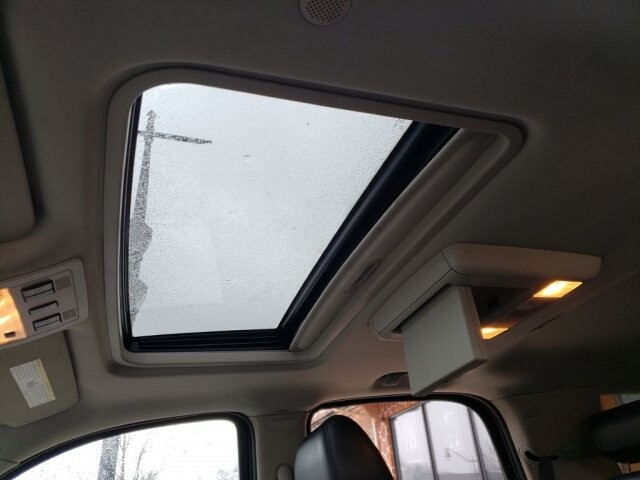 2008 Cadillac Escalade in Belleville, NJ 07109-2923 - 1589277 108