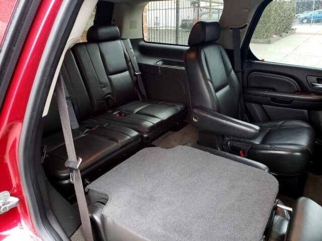 2008 Cadillac Escalade in Belleville, NJ 07109-2923 - 1589277 123