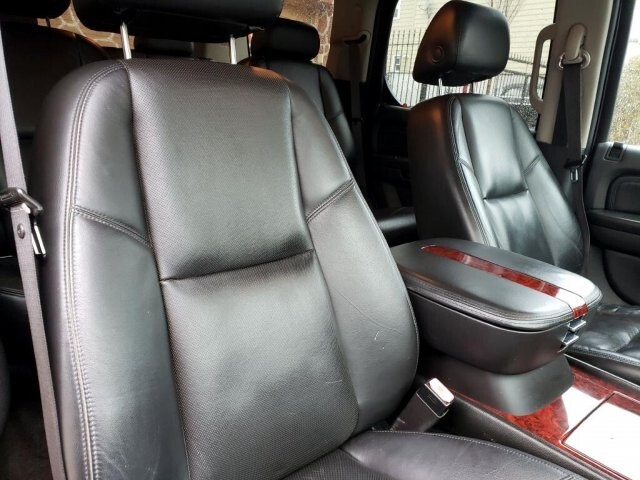2008 Cadillac Escalade in Belleville, NJ 07109-2923 - 1589277 54