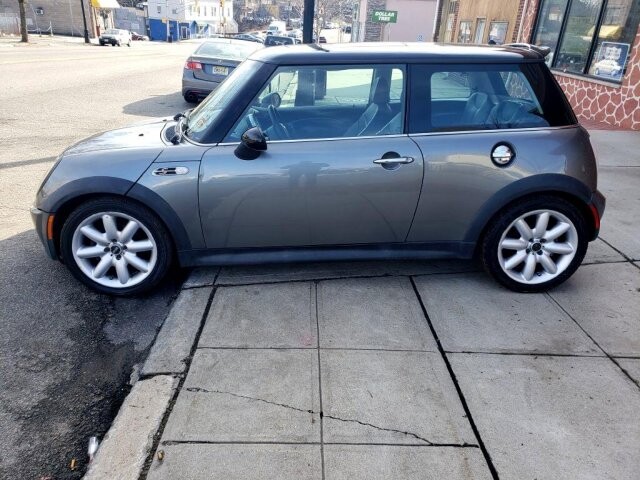 2003 MINI Cooper in Belleville, NJ 07109-2923 - 1591078 5