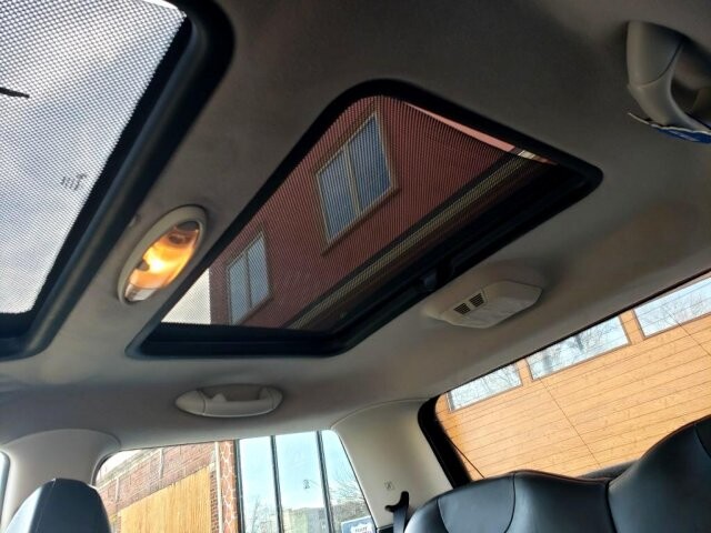 2003 MINI Cooper in Belleville, NJ 07109-2923 - 1591078 22