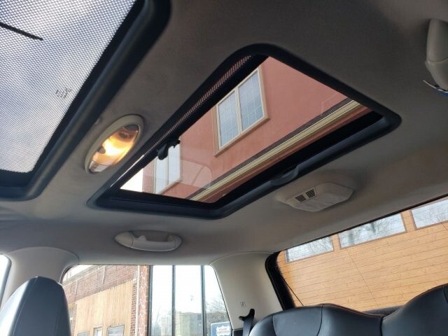 2003 MINI Cooper in Belleville, NJ 07109-2923 - 1591078 46