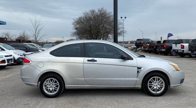 2008 Ford Focus in Mesquite, TX 75150 - 1596180 57