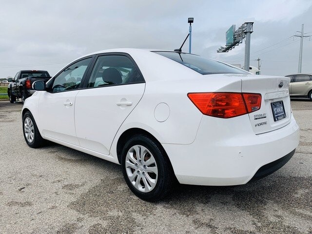 2011 Kia Forte in Mesquite, TX 75150 - 1615909 40