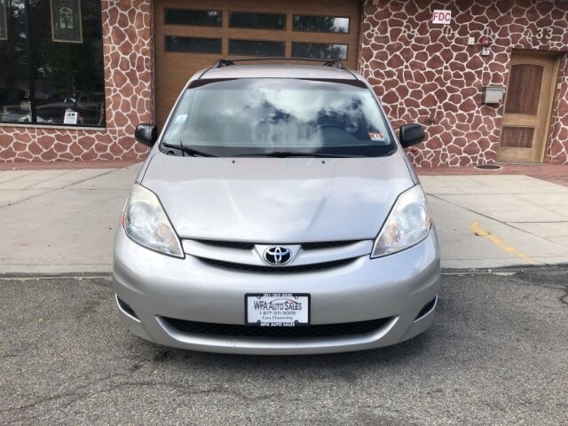 2009 Toyota Sienna in Belleville, NJ 07109-2923 - 942362 64