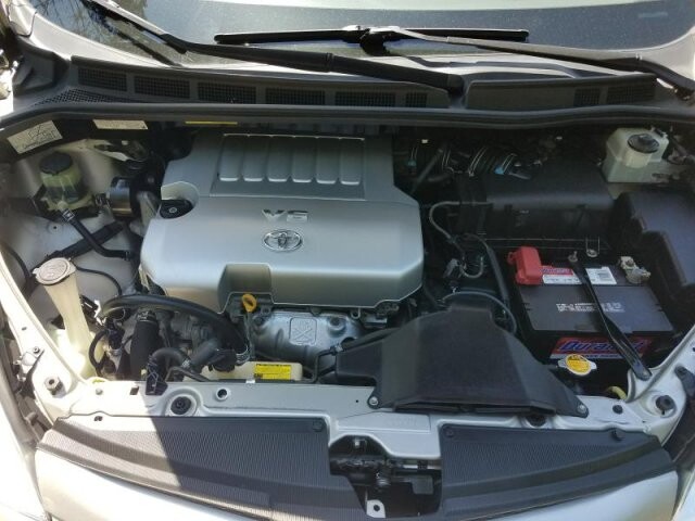 2009 Toyota Sienna in Belleville, NJ 07109-2923 - 942362 181