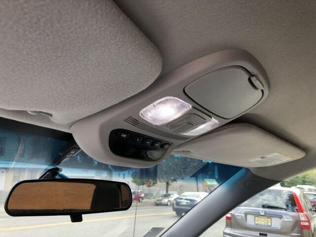 2009 Toyota Sienna in Belleville, NJ 07109-2923 - 942362 107