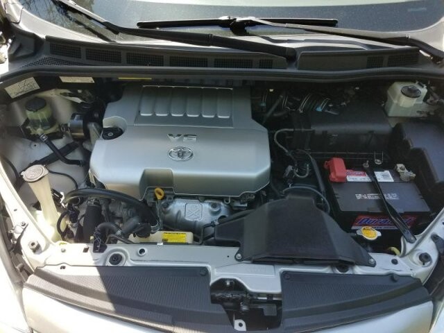 2009 Toyota Sienna in Belleville, NJ 07109-2923 - 942362 131