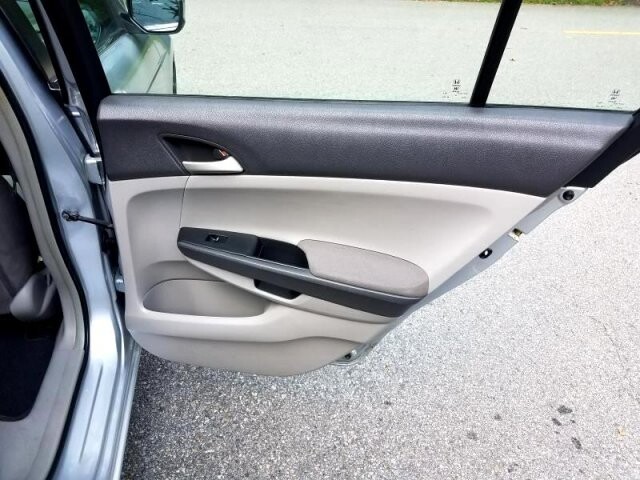 2009 Honda Accord in Belleville, NJ 07109-2923 - 942364 63