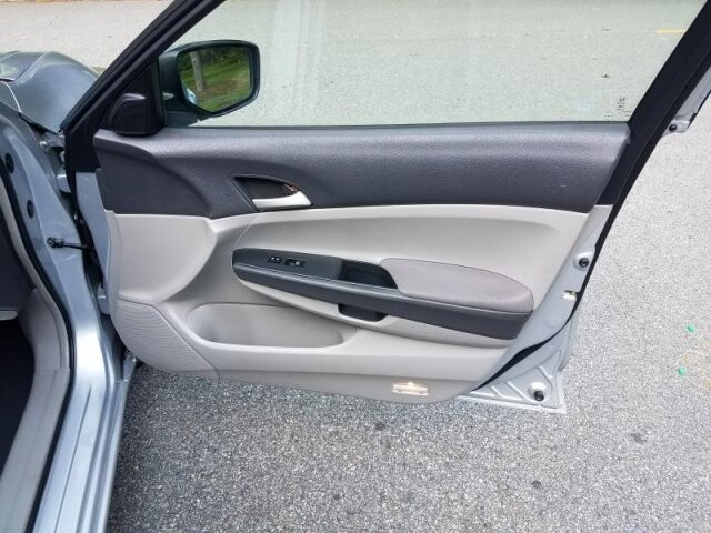 2009 Honda Accord in Belleville, NJ 07109-2923 - 942364 160