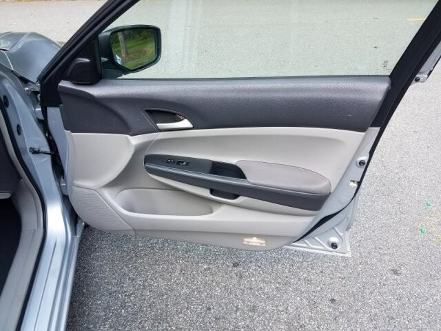 2009 Honda Accord in Belleville, NJ 07109-2923 - 942364 87