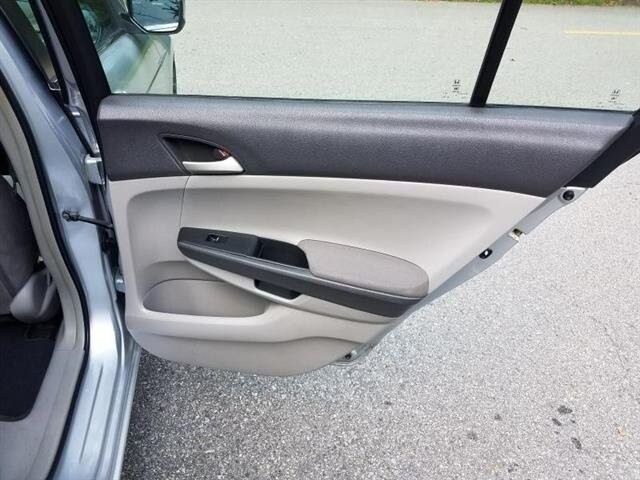 2009 Honda Accord in Belleville, NJ 07109-2923 - 942364 139