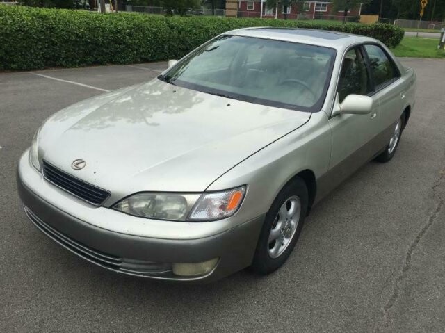 1998 Lexus ES 300 in Madison, TN 37115 - 984857 13