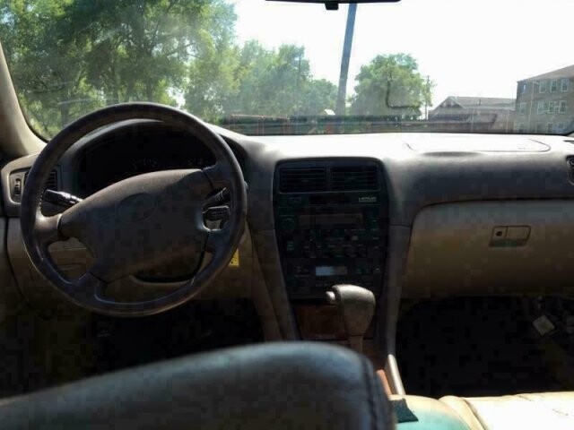 1998 Lexus ES 300 in Madison, TN 37115 - 984857 6