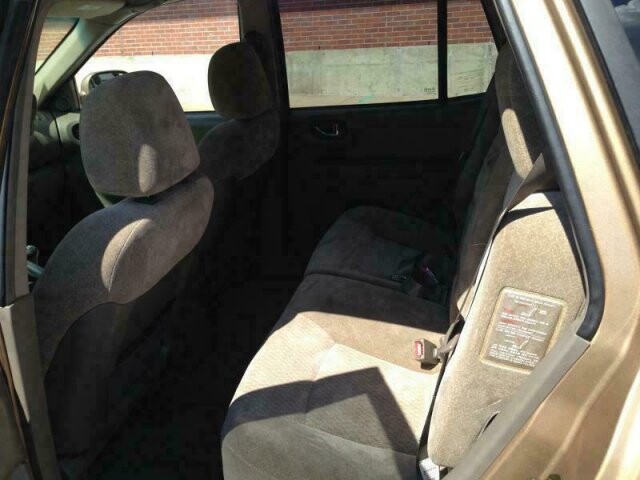 2004 Hyundai Santa Fe in Madison, TN 37115 - 984860 6