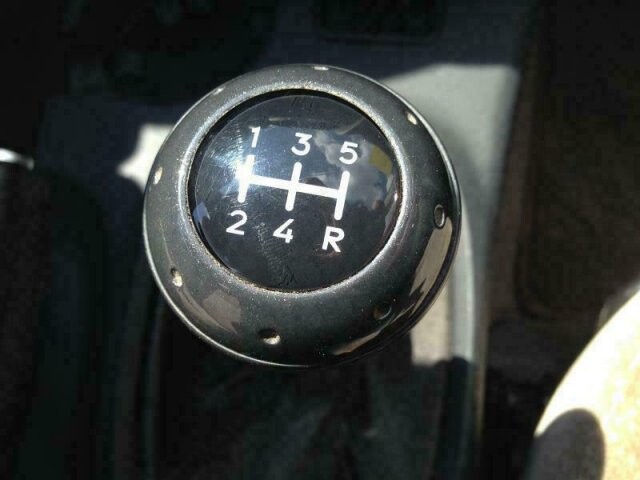 2004 Hyundai Santa Fe in Madison, TN 37115 - 984860 7