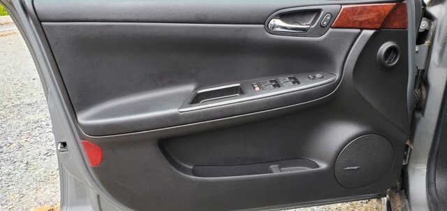 2009 Chevrolet Impala in Littlestown, PA 17340 - 1113024 62