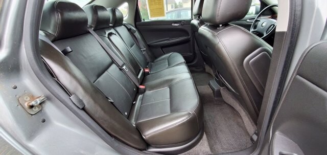 2009 Chevrolet Impala in Littlestown, PA 17340 - 1113024 85