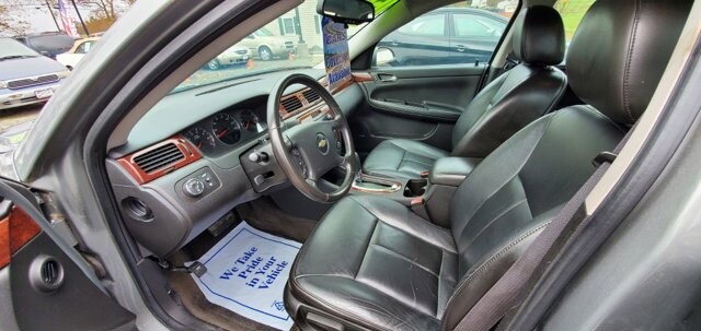 2009 Chevrolet Impala in Littlestown, PA 17340 - 1113024 14