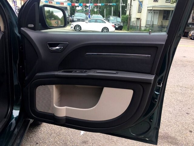 2009 Dodge Journey in Belleville, NJ 07109-2923 - 1141137 38