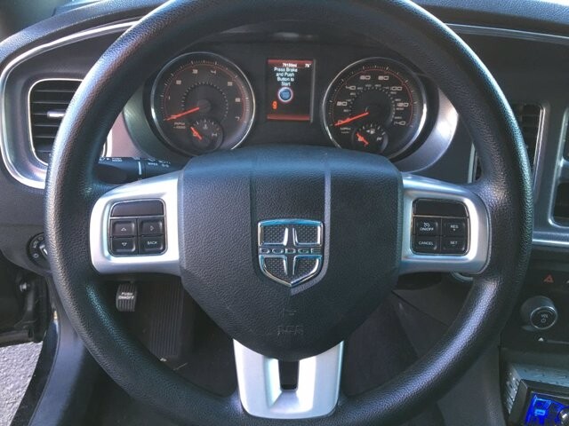 2013 Dodge Charger in Belleville, NJ 07109-2923 - 1171003 23