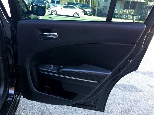 2013 Dodge Charger in Belleville, NJ 07109-2923 - 1171003 37