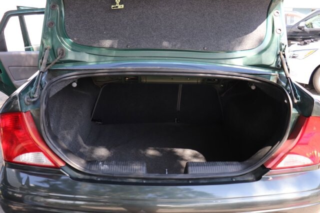 2001 Ford Focus in Pompano Beach, FL 33064 - 1246750 9