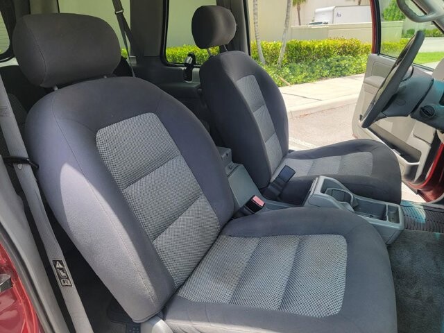 2003 Ford Explorer in Pompano Beach, FL 33064 - 1268844 13