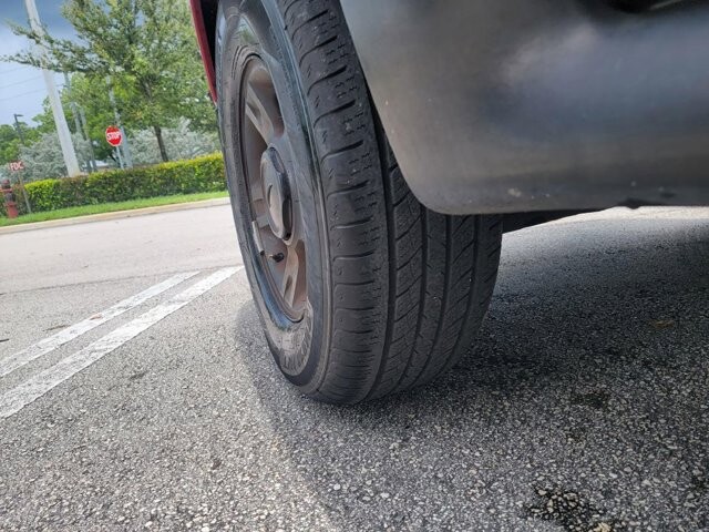 2003 Ford Explorer in Pompano Beach, FL 33064 - 1268844 16