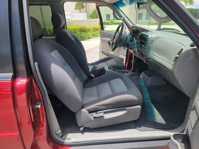 2003 Ford Explorer in Pompano Beach, FL 33064 - 1268844 10