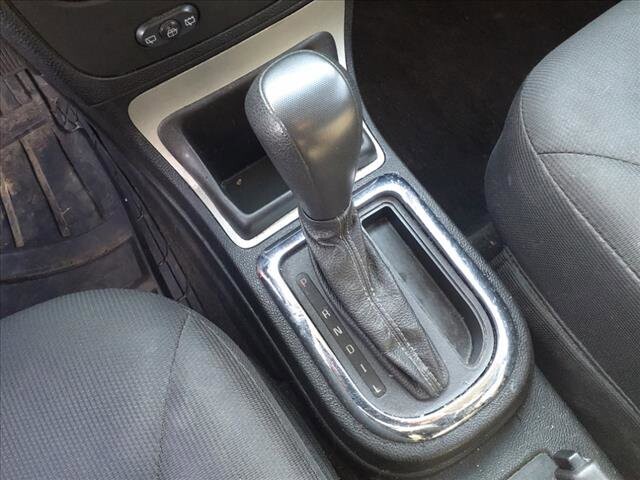 2010 Chevrolet HHR in Warren, OH 44484 - 1273659 10