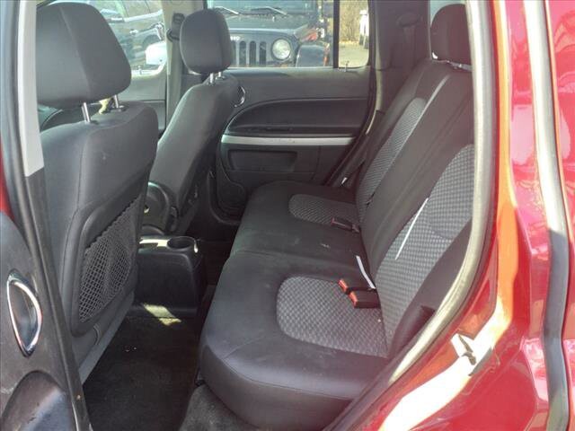 2010 Chevrolet HHR in Warren, OH 44484 - 1273659 6