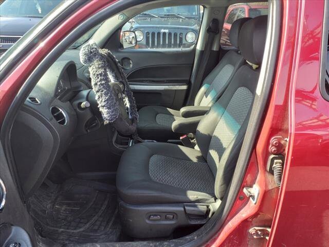 2010 Chevrolet HHR in Warren, OH 44484 - 1273659 5