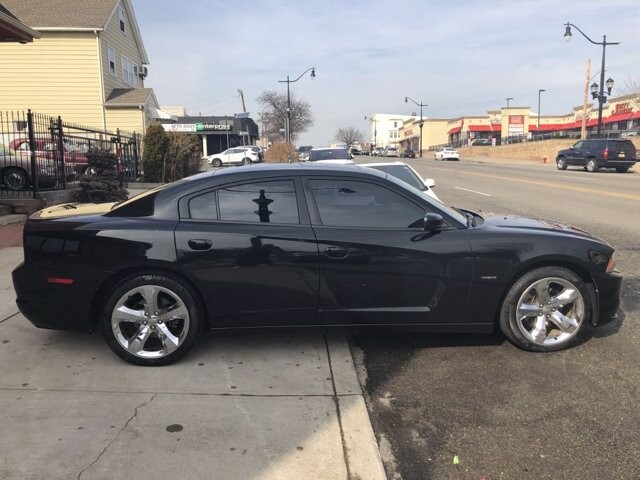 2013 Dodge Charger in Belleville, NJ 07109-2923 - 1373601 8