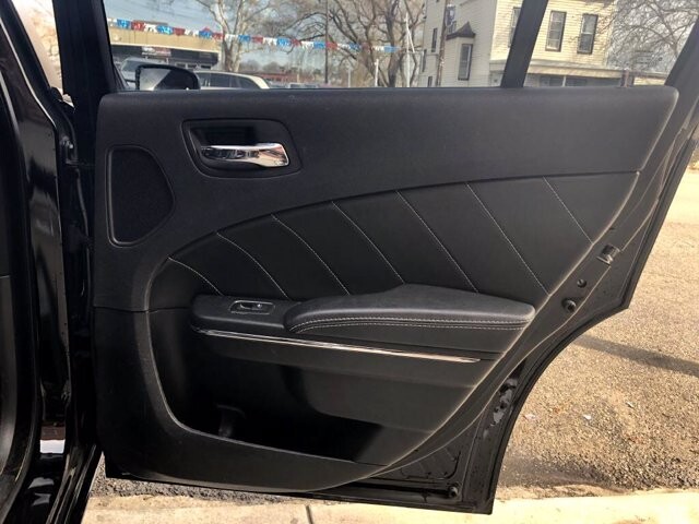 2013 Dodge Charger in Belleville, NJ 07109-2923 - 1373601 45
