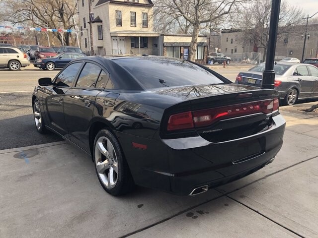 2013 Dodge Charger in Belleville, NJ 07109-2923 - 1373601 6