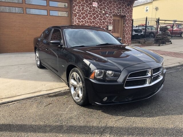 2013 Dodge Charger in Belleville, NJ 07109-2923 - 1373601 3