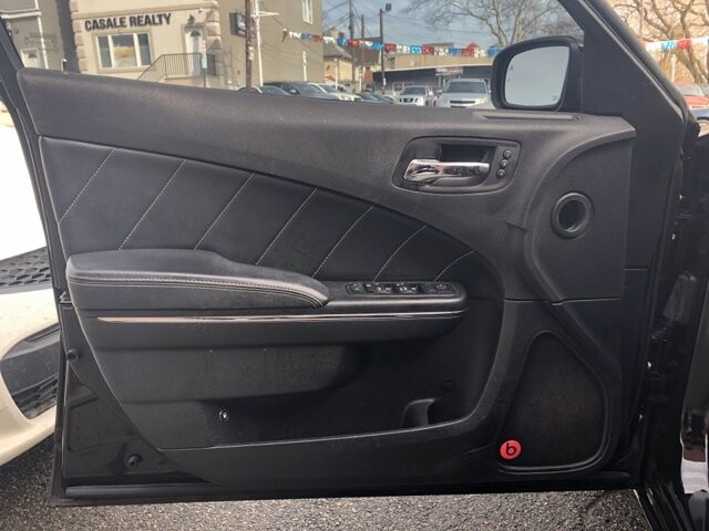 2013 Dodge Charger in Belleville, NJ 07109-2923 - 1373601 20