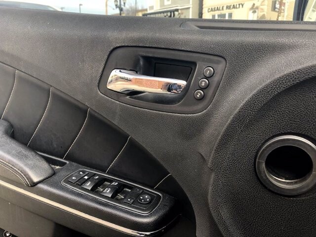 2013 Dodge Charger in Belleville, NJ 07109-2923 - 1373601 53