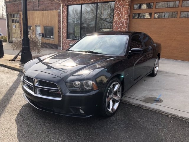 2013 Dodge Charger in Belleville, NJ 07109-2923 - 1373601