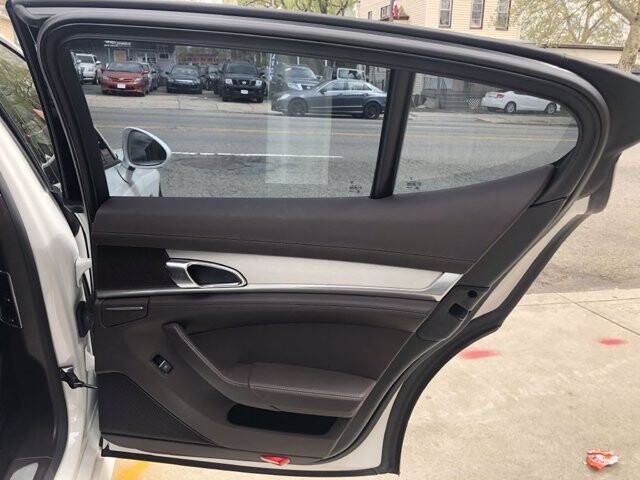 2015 Porsche Panamera in Belleville, NJ 07109-2923 - 1404959 14