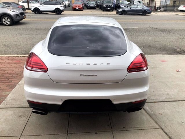 2015 Porsche Panamera in Belleville, NJ 07109-2923 - 1404959 32