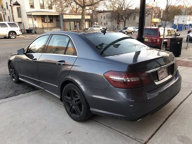 2010 Mercedes-Benz E 350 in Belleville, NJ 07109-2923 - 1410803 4