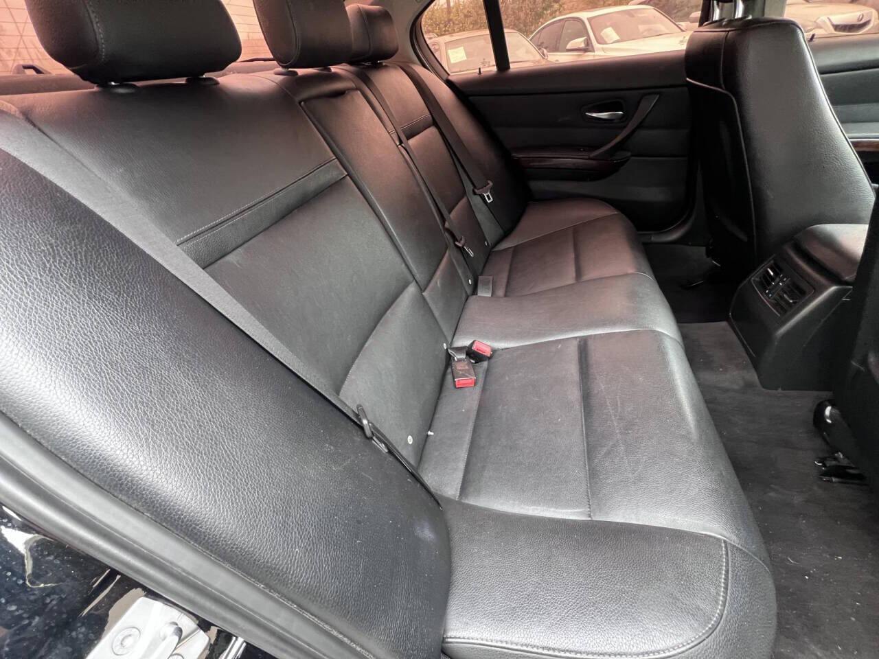 2011 BMW 328i in Pasadena, CA 91107 - 1437714 16