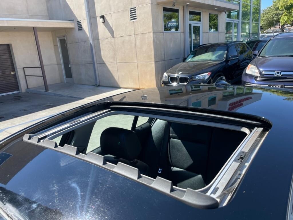 2011 BMW 328i in Pasadena, CA 91107 - 1437714 24