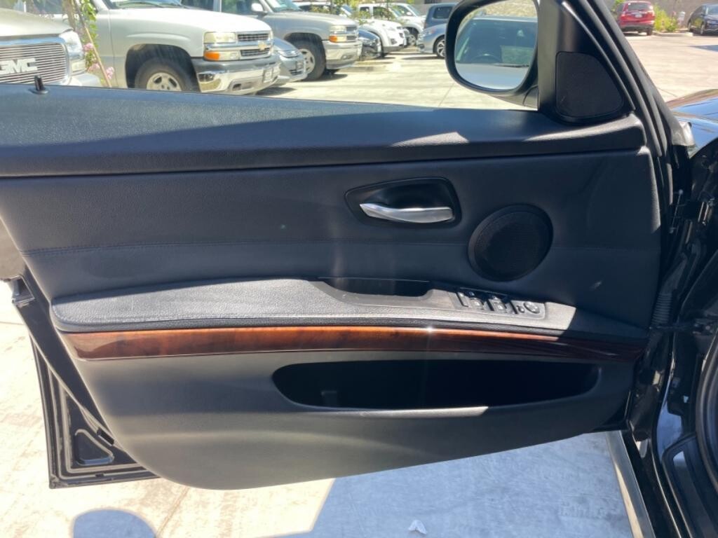 2011 BMW 328i in Pasadena, CA 91107 - 1437714 28