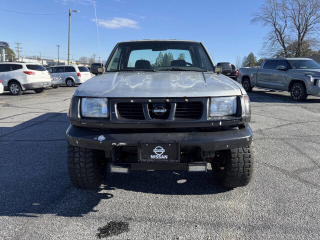 2000 Nissan Frontier in Hickory, NC 28602-5144 - 1478607 2