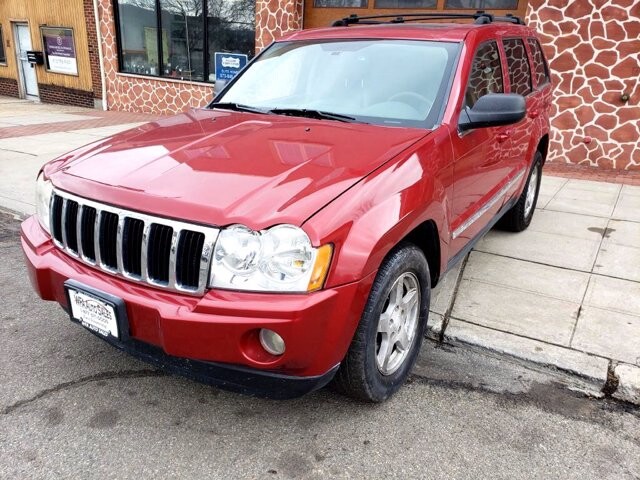 2005 Jeep Grand Cherokee in Belleville, NJ 07109-2923 - 1488453