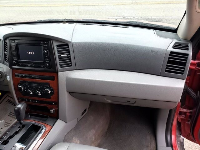 2005 Jeep Grand Cherokee in Belleville, NJ 07109-2923 - 1488453 11